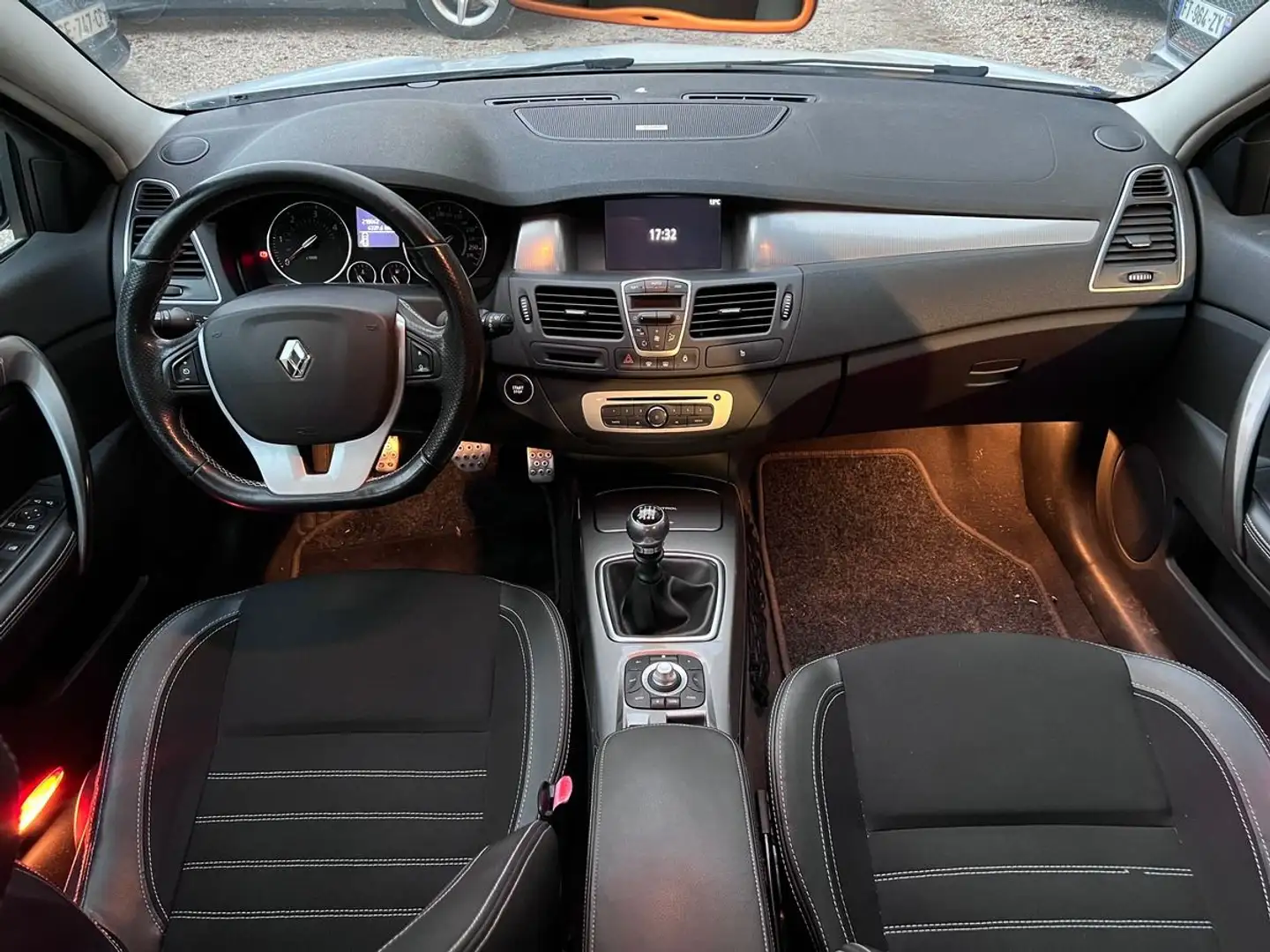 Renault Laguna 2.0 DCi 173cv GT 4Control Biały - 2