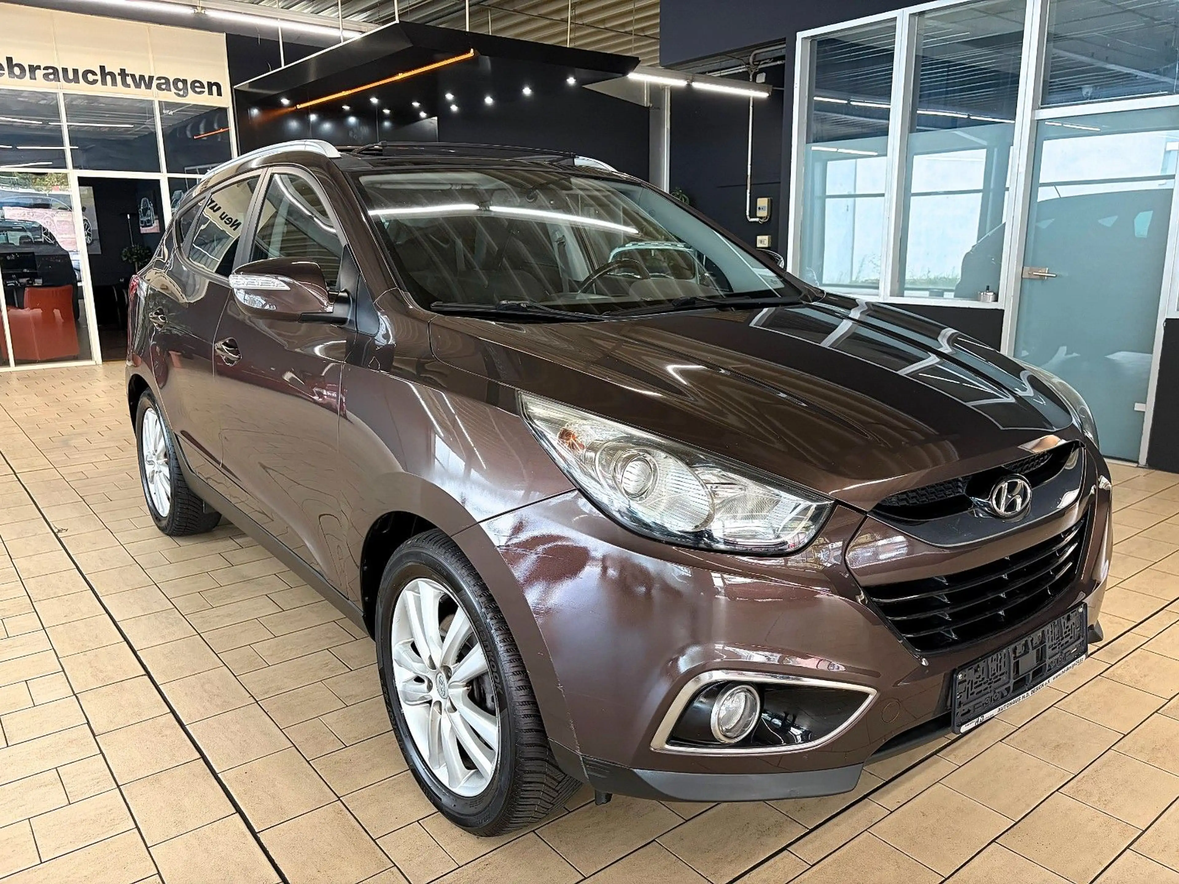 Hyundai iX35 PREMIUM AWD *AUTOM+NAVI+PANO+LEDER+18'ALU* — photo 3