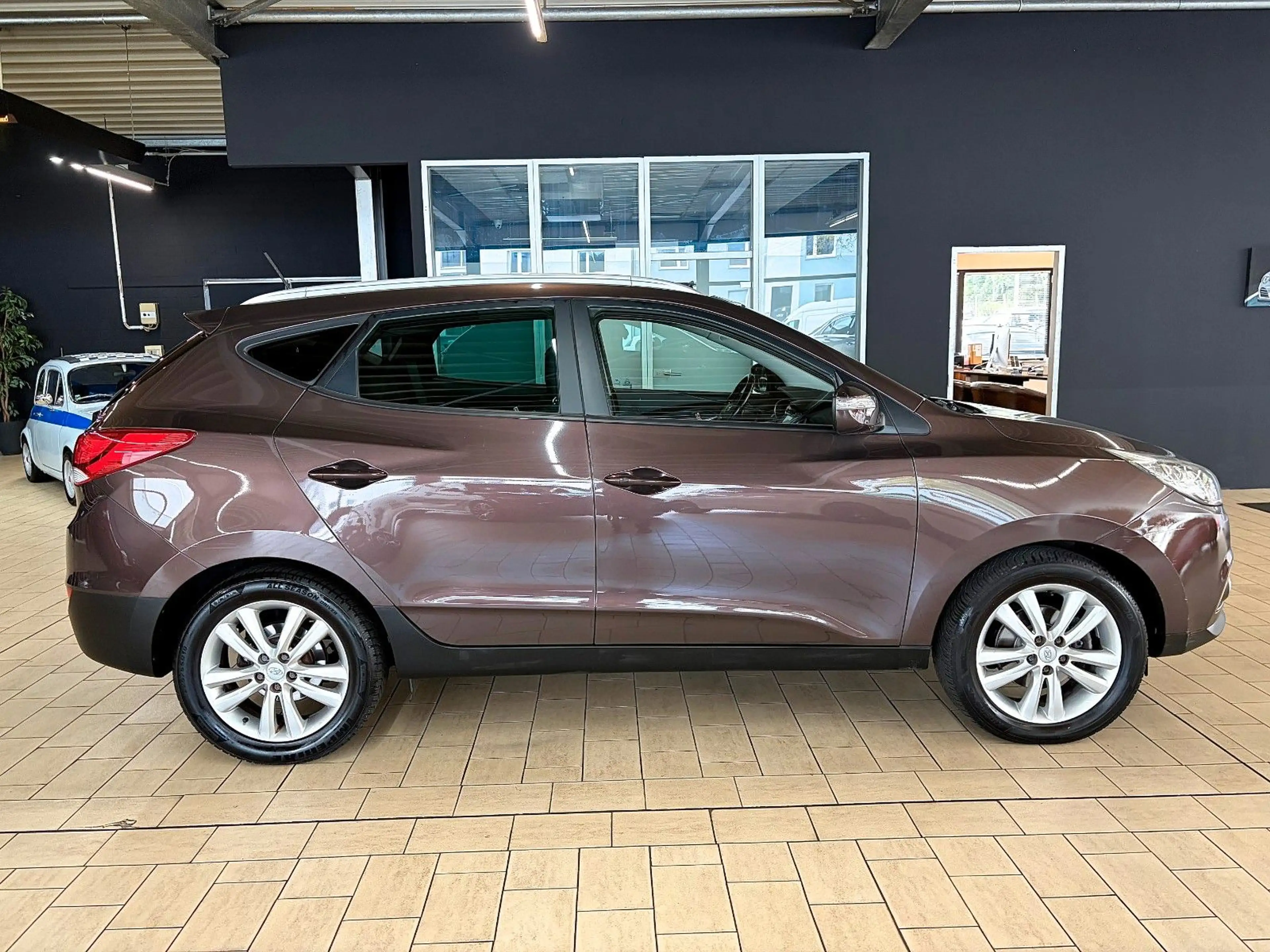 Hyundai iX35 PREMIUM AWD *AUTOM+NAVI+PANO+LEDER+18'ALU* — photo 11