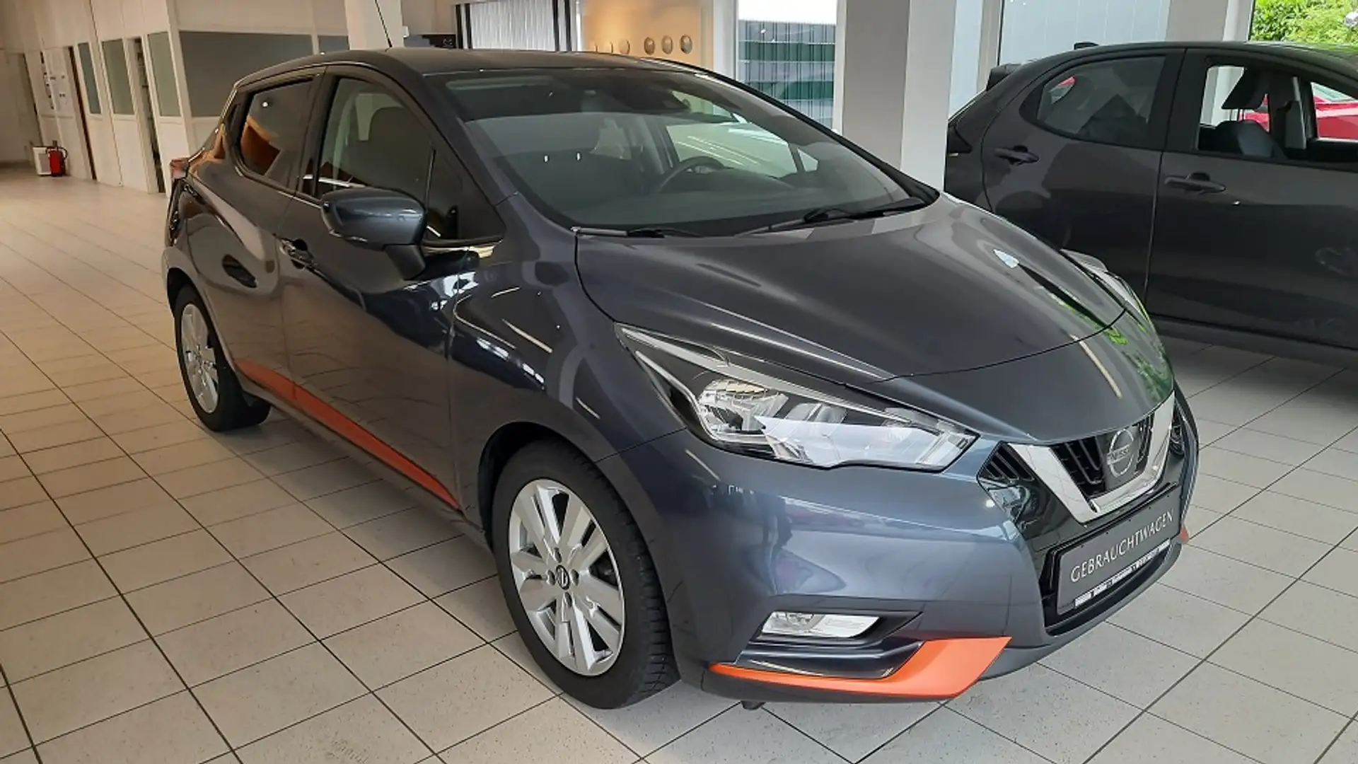 Nissan Micra 1.0 N-Way Start/Stopp *EURO6*Navi*SitzHZG* Grau - 2