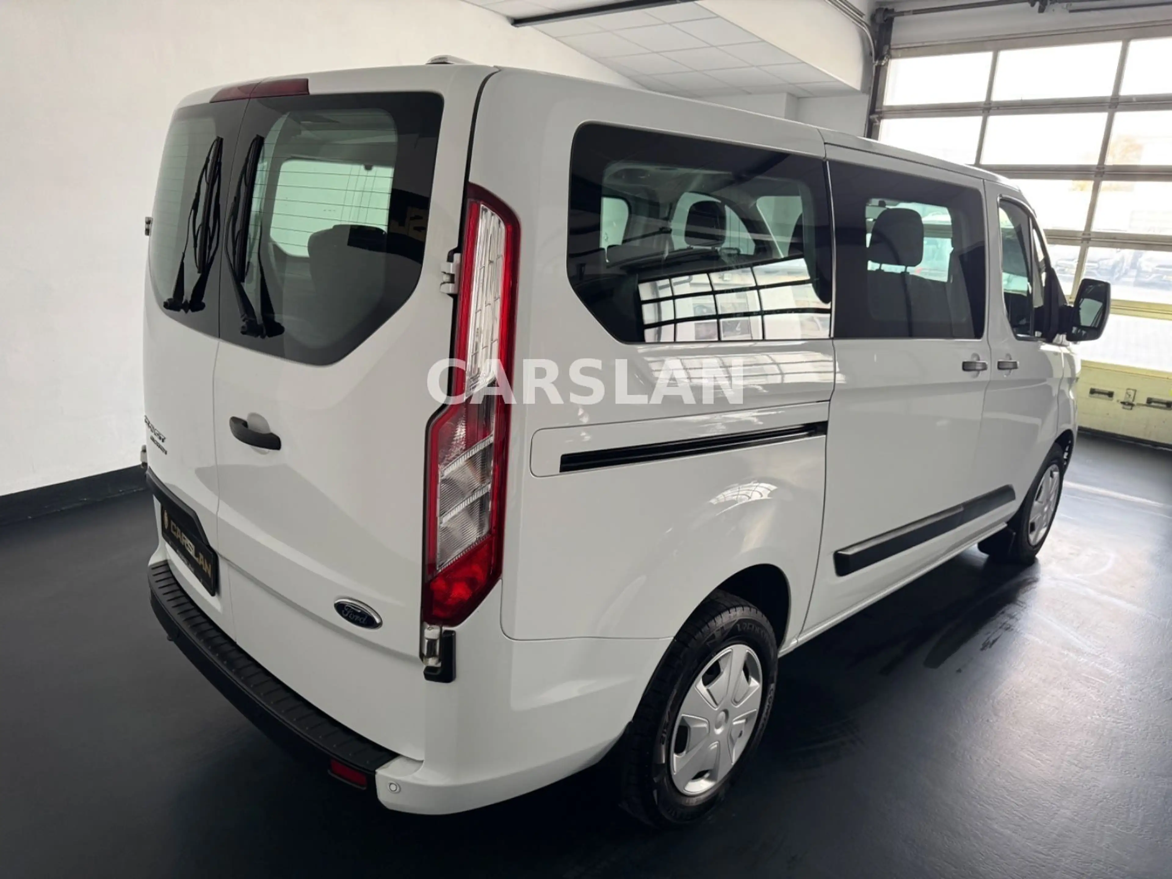 Ford Transit Custom 2.0 TDCI 1.HAND+9-SITZER+LED+PDC — photo 12
