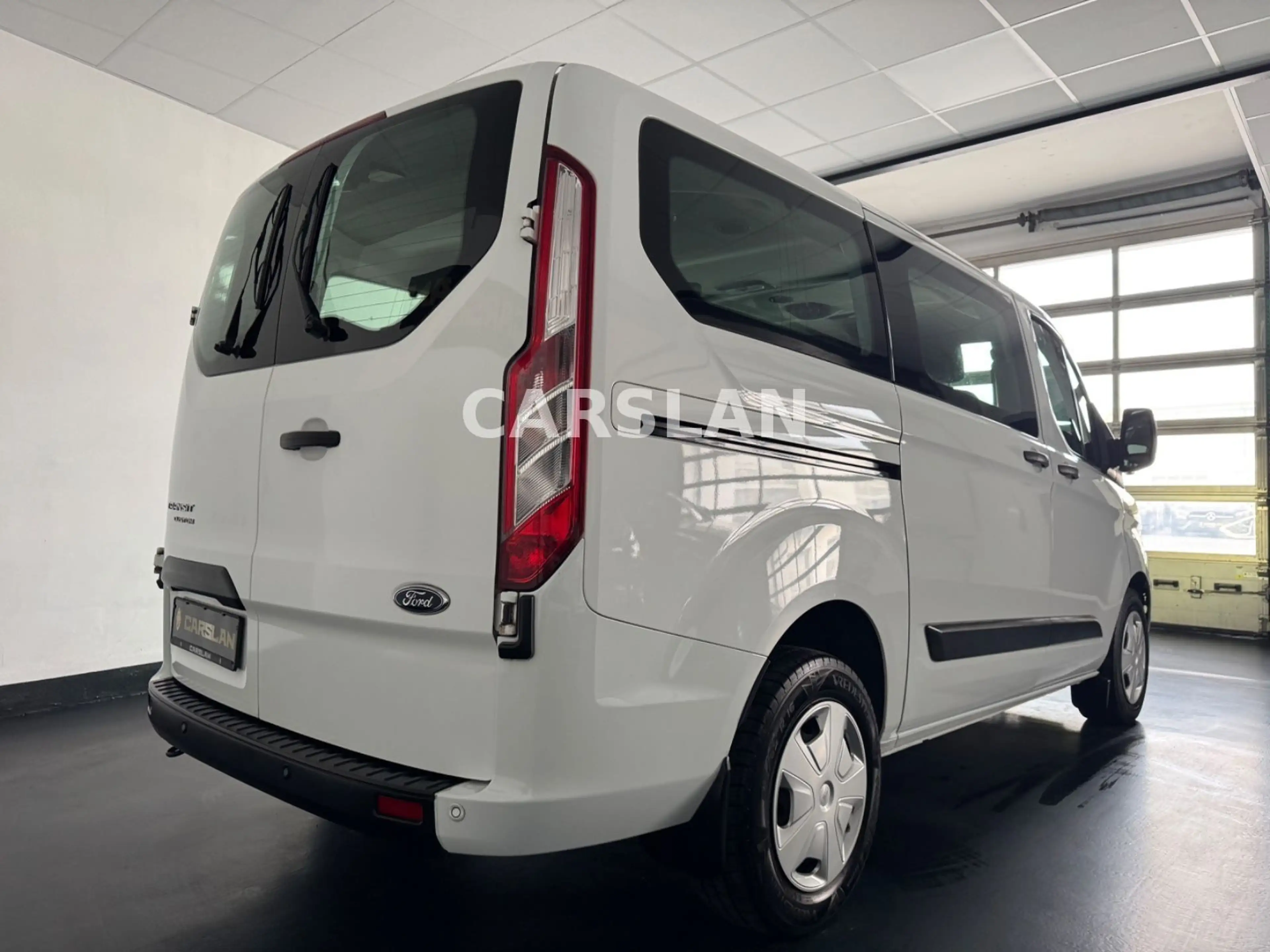 Ford Transit Custom 2.0 TDCI 1.HAND+9-SITZER+LED+PDC — photo 15