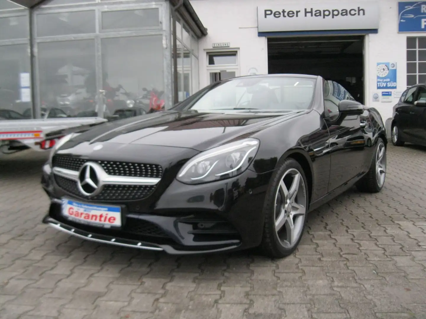 Mercedes-Benz SLC 300 AMG *Leder+Navi+Airscarf* Schwarz - 2