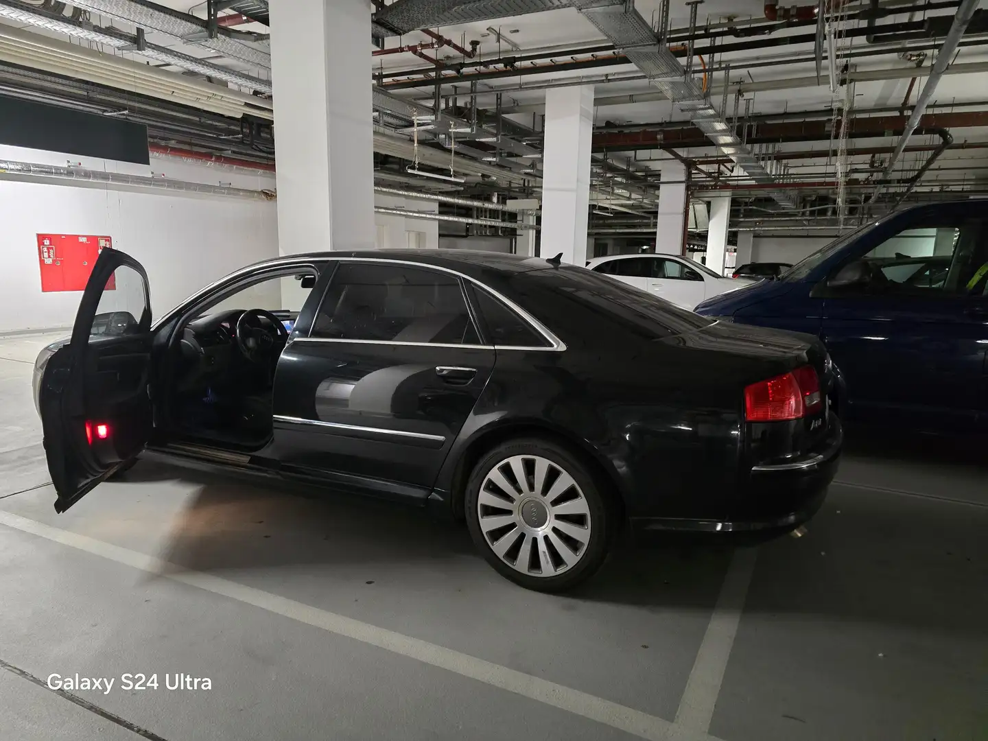 Audi A8 A8 4.2 TDI DPF quattro Langversion Schwarz - 1