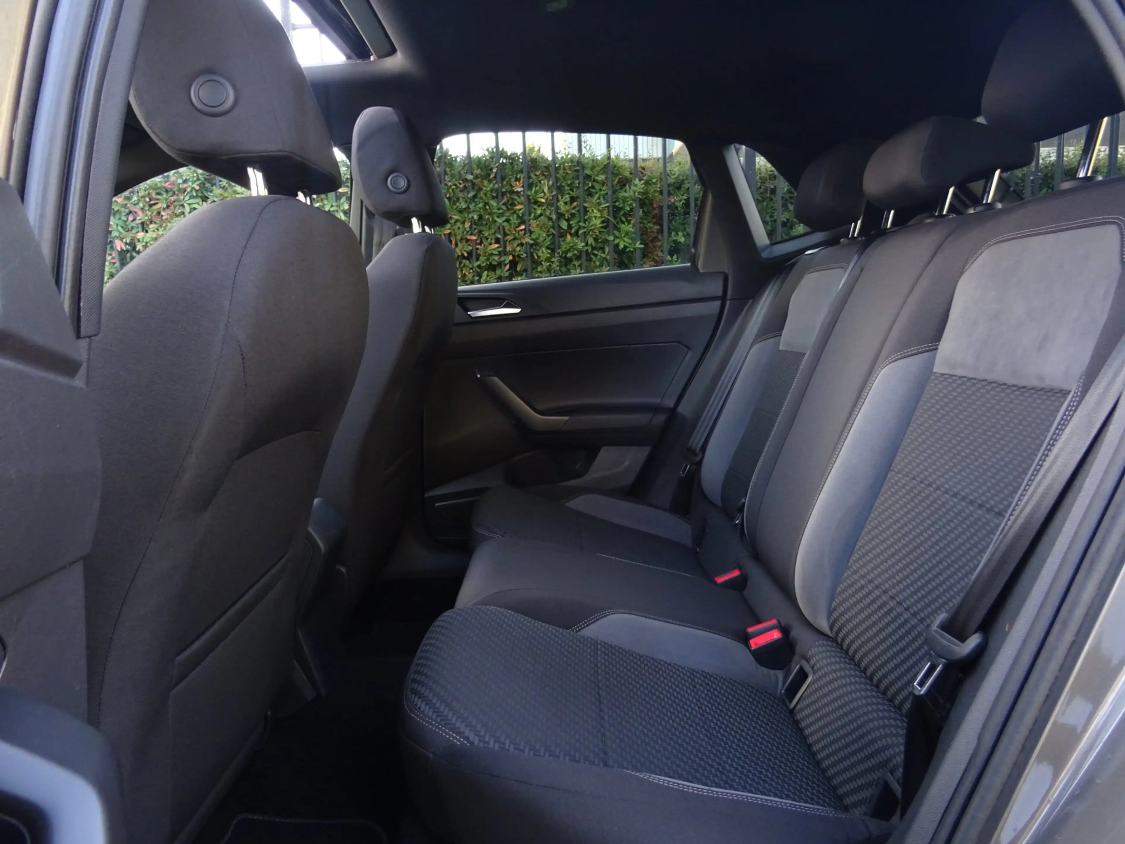 Volkswagen Polo 1.0 TSI 3X R-LINE NAP/PANORAMA/VIRTUAL/LED — photo 8