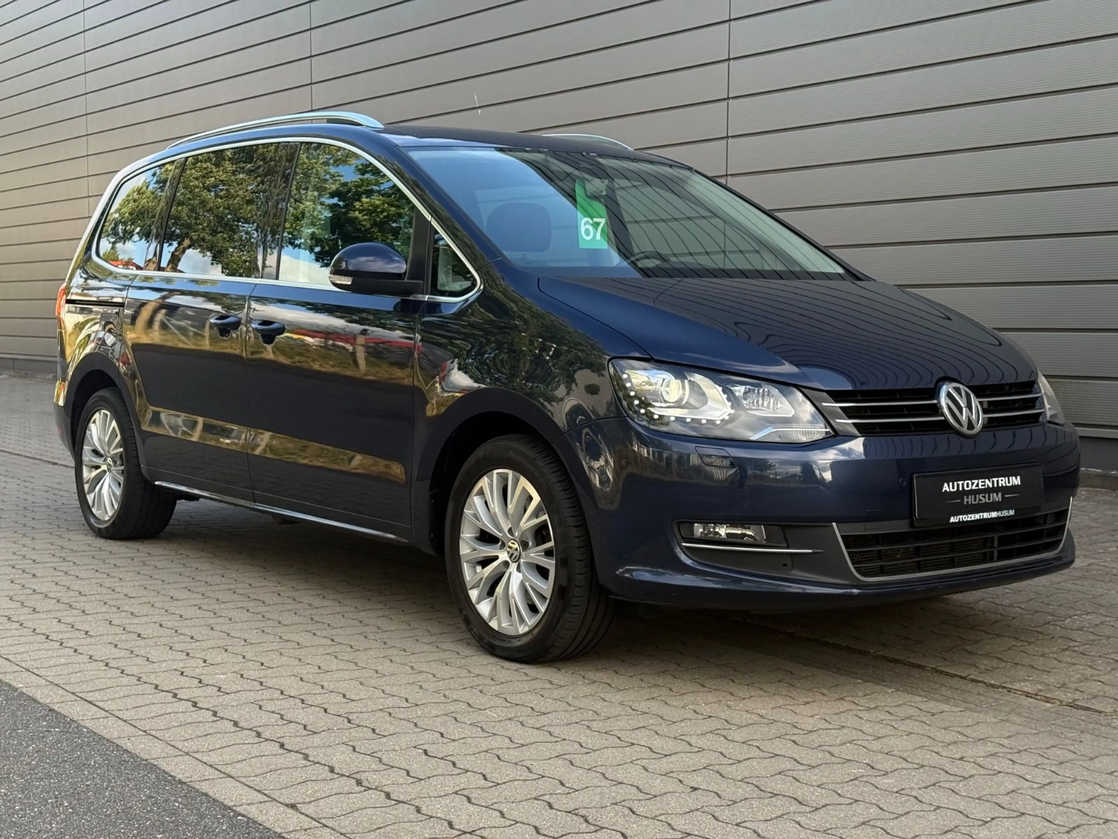 Volkswagen Sharan Highline *HU/AU*SHZ*SCHECKHEFT*PANO* — photo 5