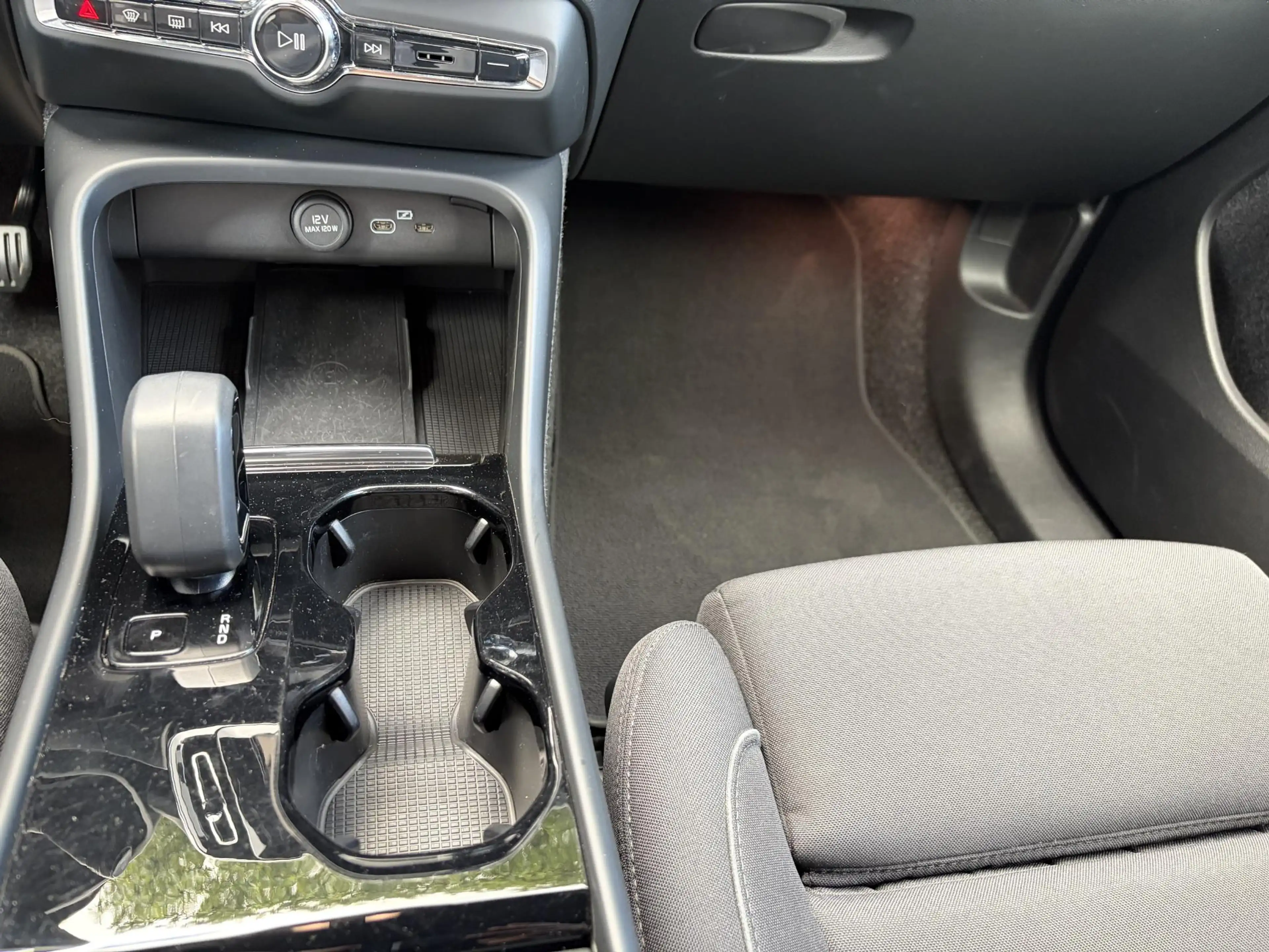 Volvo XC40 Recharge Plus SOH 92%| PILOT ASSIST ACC| ELEKTRISC — photo 20
