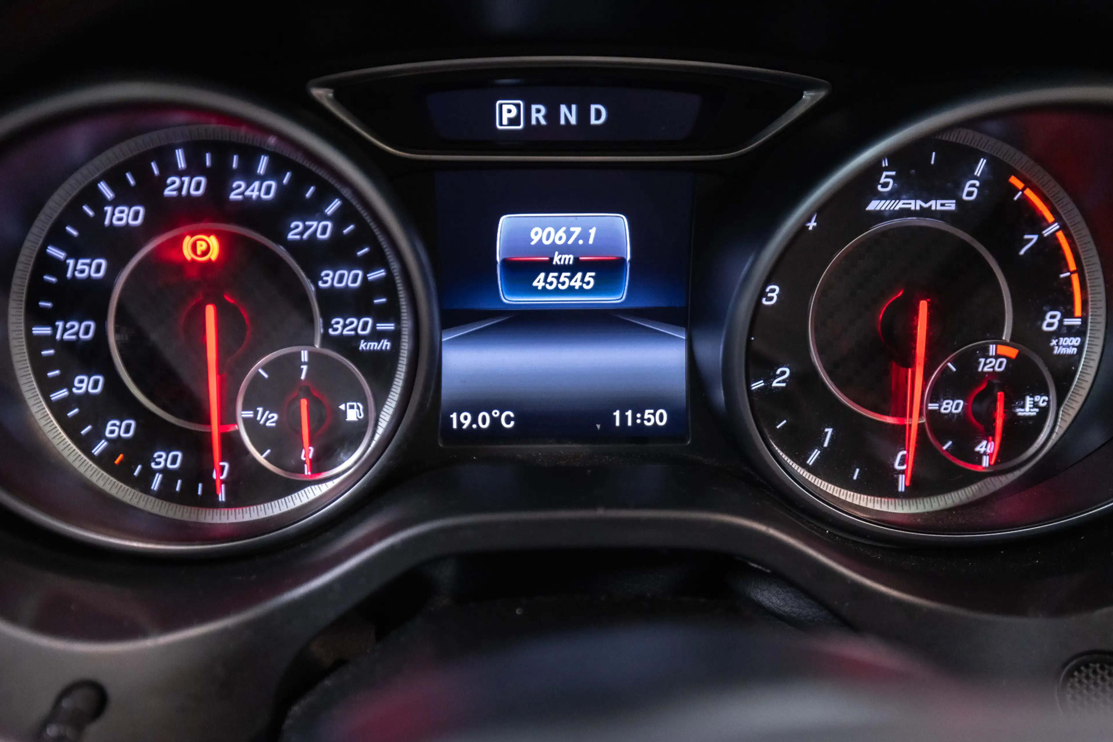 Mercedes-Benz A 45 AMG 4MATIC — photo 6