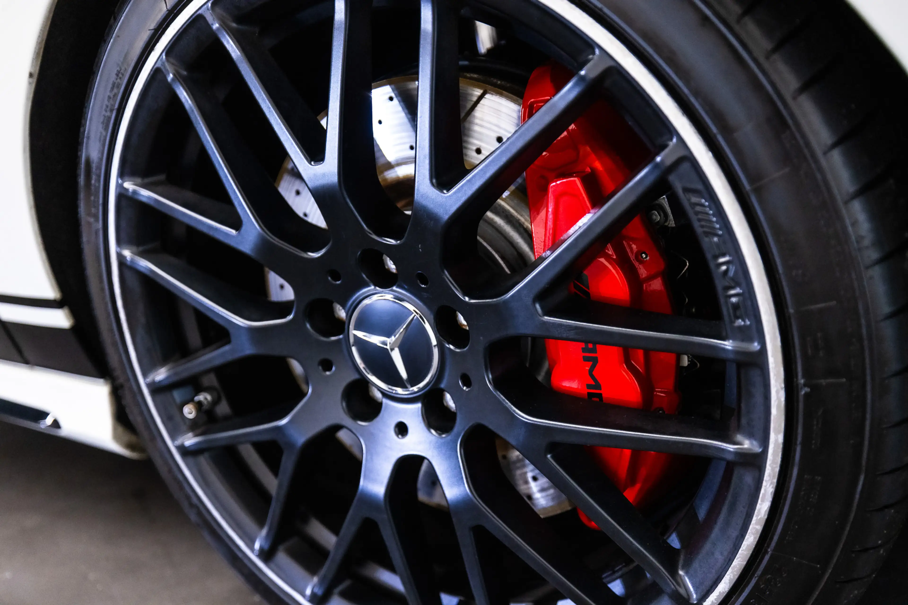Mercedes-Benz A 45 AMG 4MATIC — photo 13
