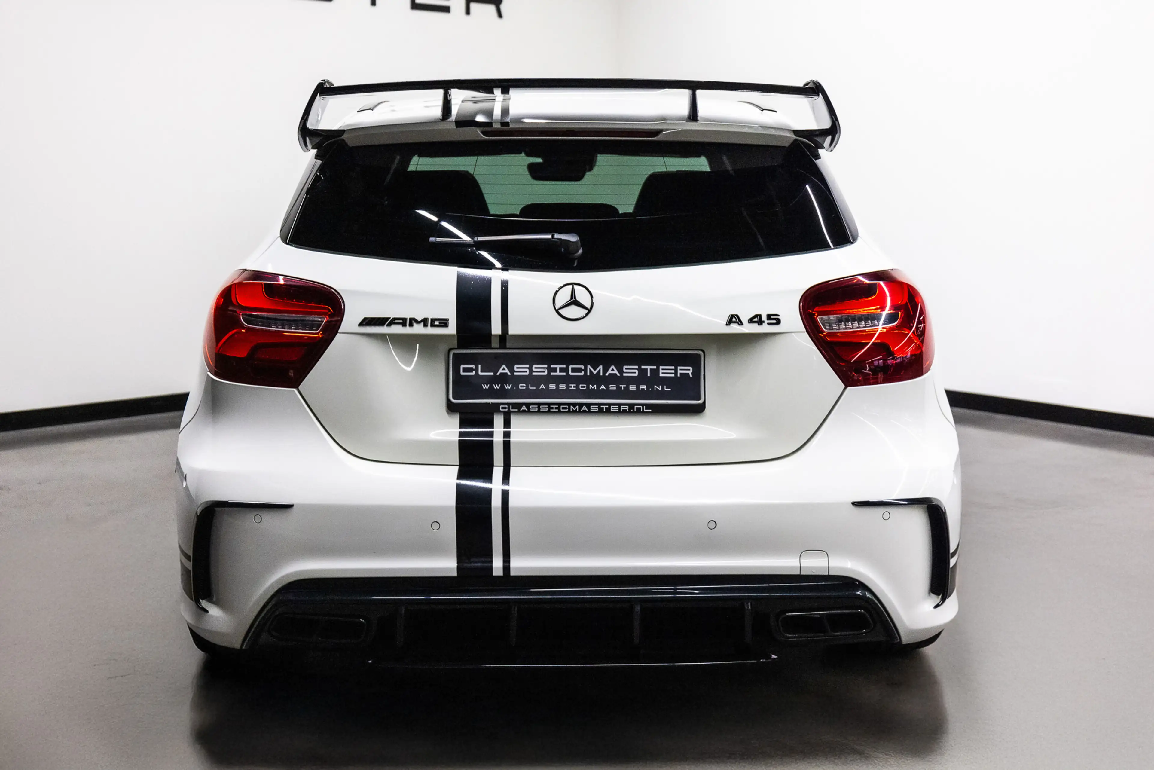 Mercedes-Benz A 45 AMG 4MATIC — photo 11