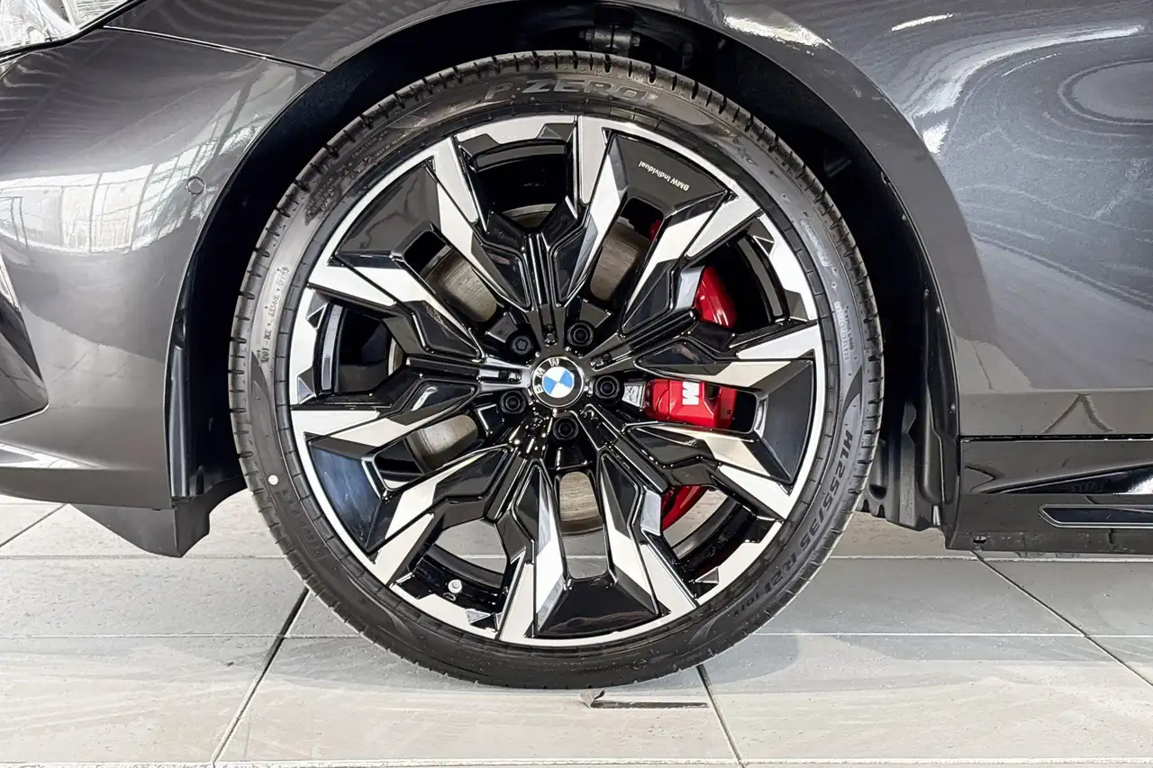 BMW i5 2026