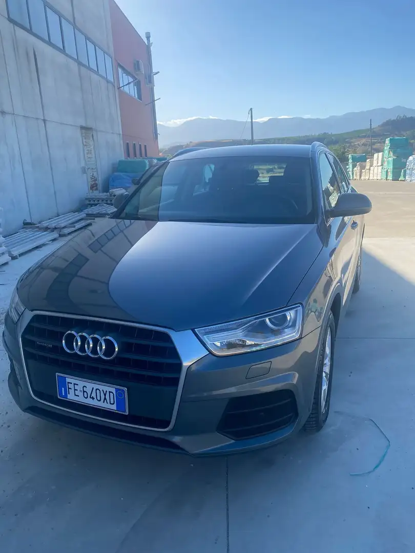 Audi Q3 150 CV 4x4 Gris - 1