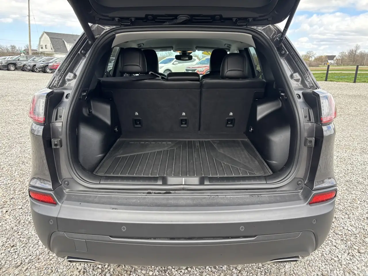 Jeep Cherokee снимка Jeep Cherokee