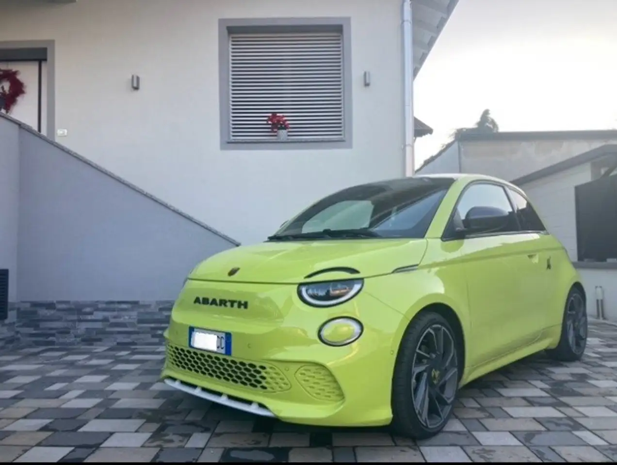 Abarth 500e 2023