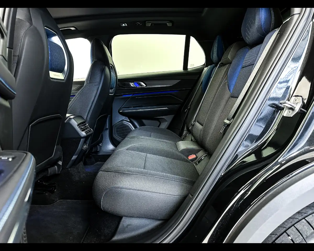 Lynk & Co 01 PHEV 7