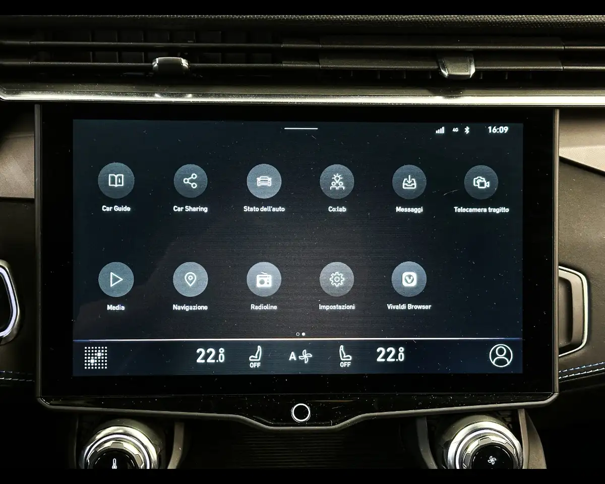 Lynk & Co 01 PHEV 17