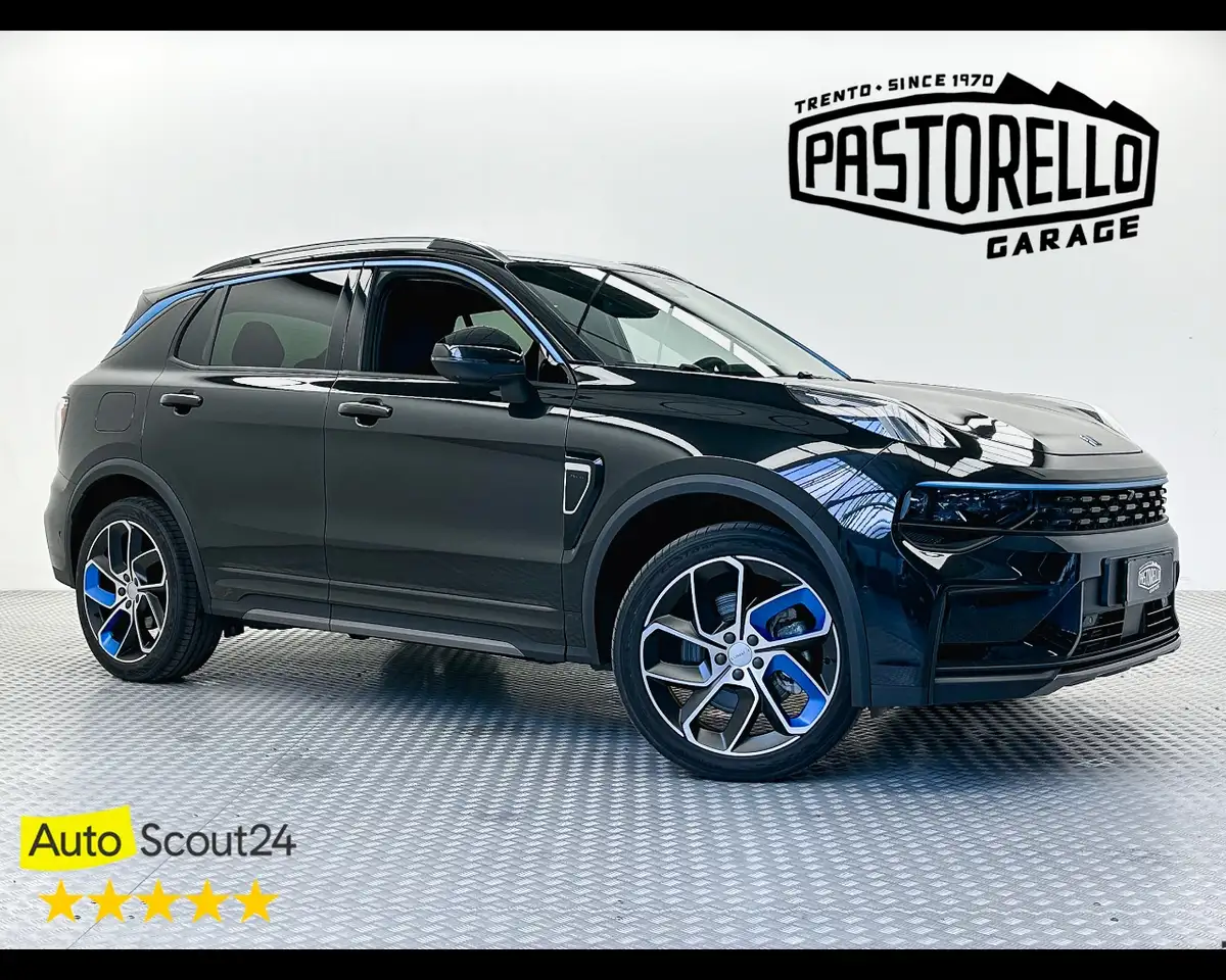 Lynk & Co 01 PHEV