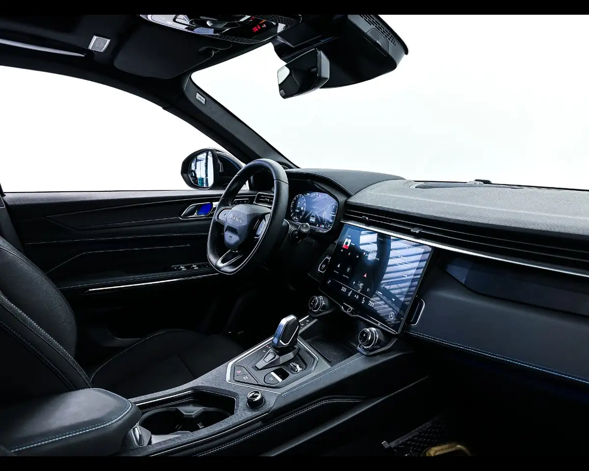Lynk & Co 01 PHEV 10