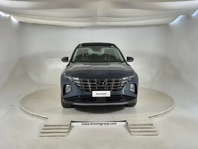 Hyundai Tucson view 2