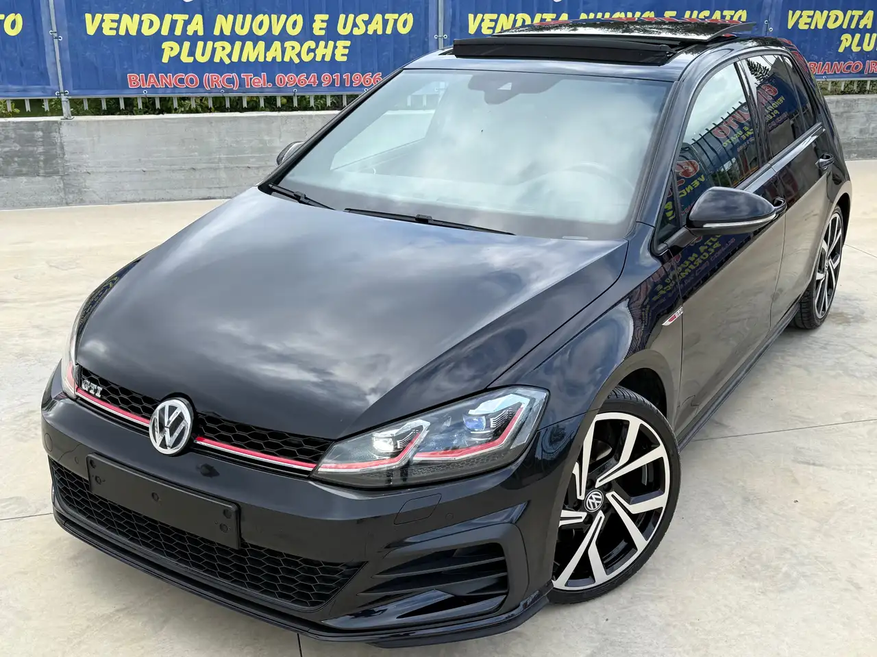 Volkswagen Golf GTI