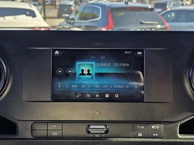 Mercedes-Benz Sprinter view 9