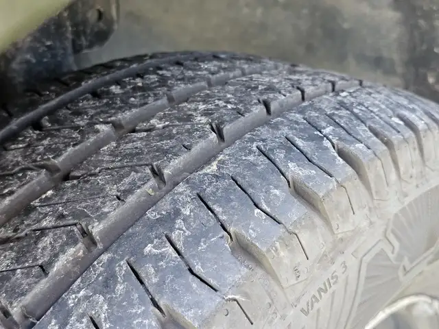 Mercedes-Benz Sprinter view 7