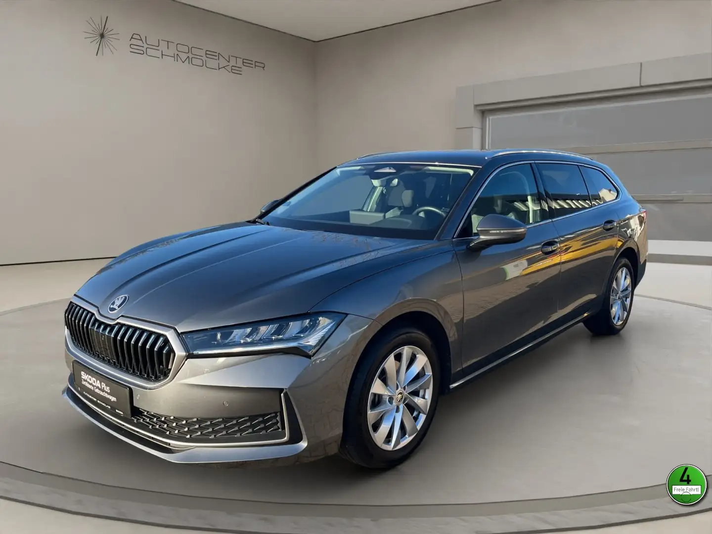 Skoda Superb Superb Combi 2.0 TDI DSG Selection*LED*PDC*Navi Grau - 1