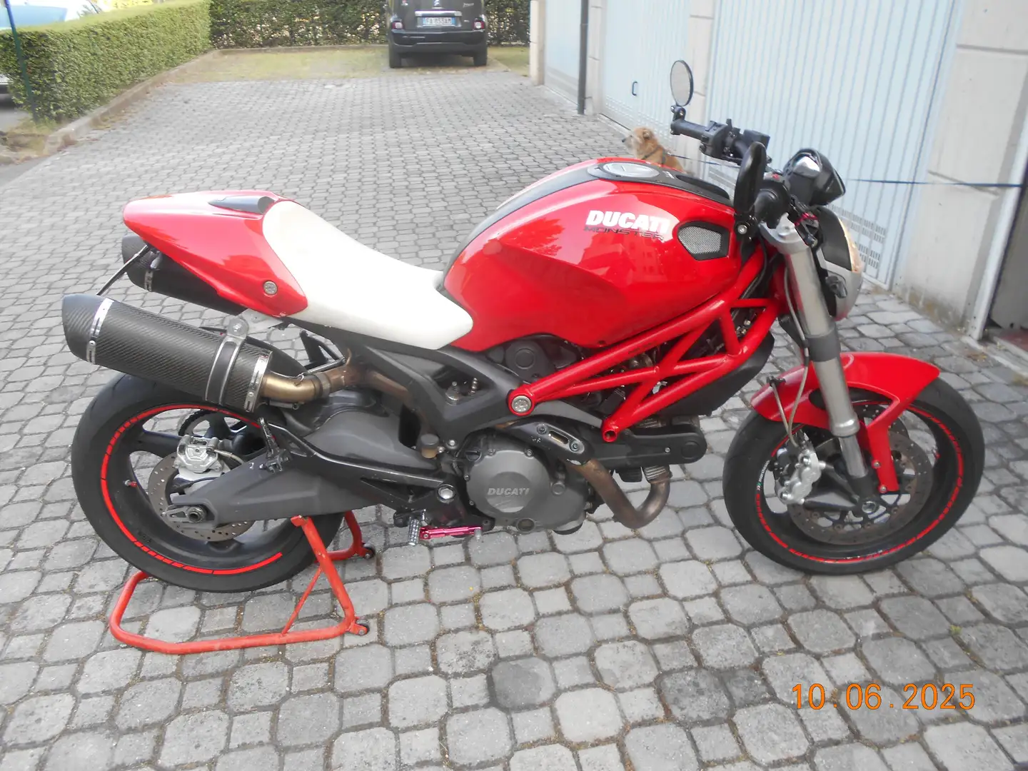 Ducati Monster 696 Rosso - 2