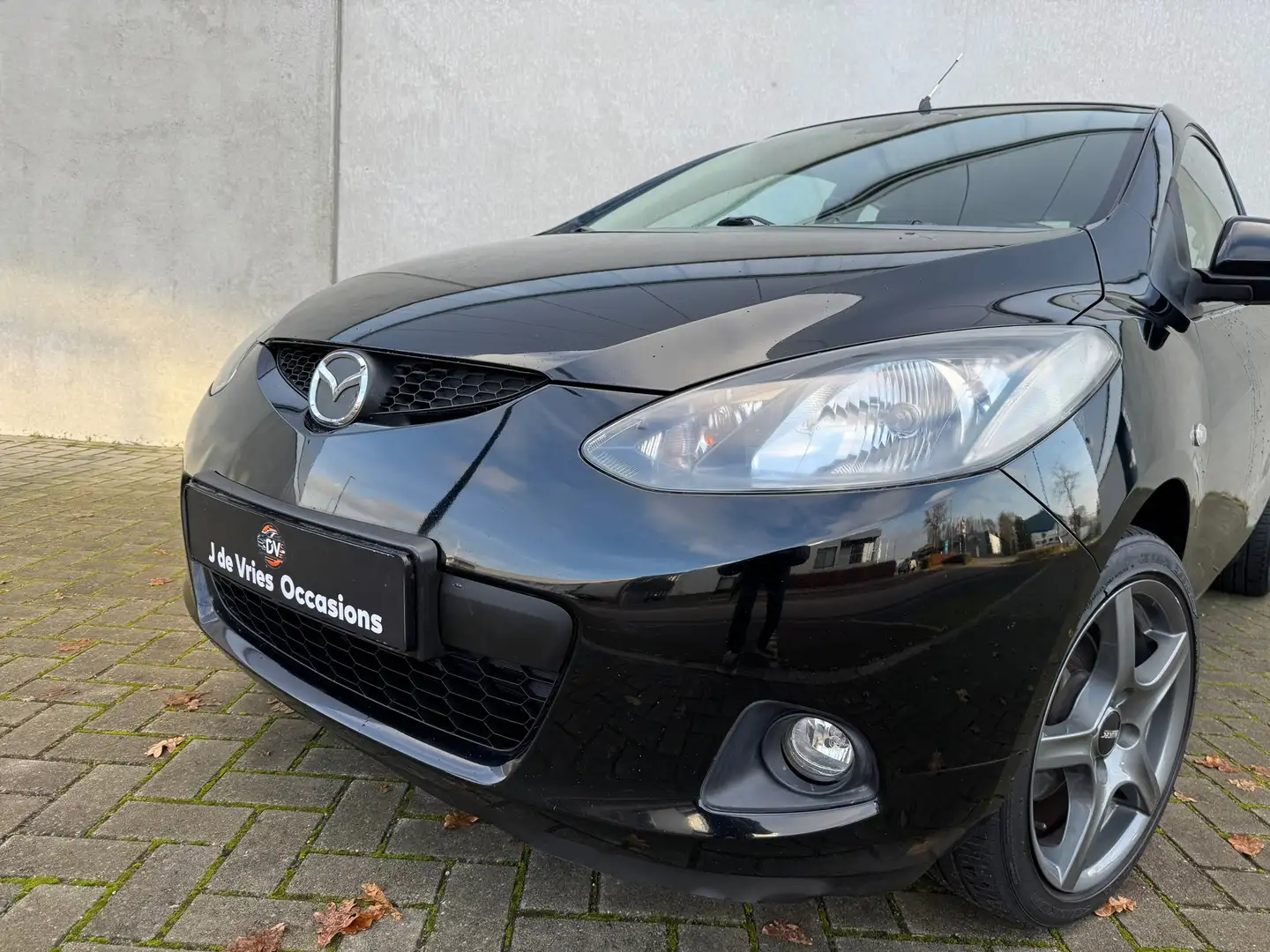 Mazda 2 1.3 TS AIRCO ELEK PAKKET LMV NW APK Zwart - 2