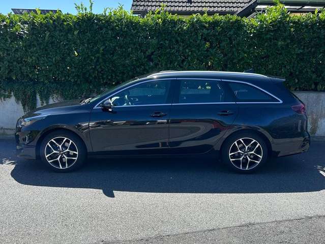 Kia Ceed SW / cee'd SW Ceed SW 1.5 T-GDI DCT7 OPFPlatinum Edition