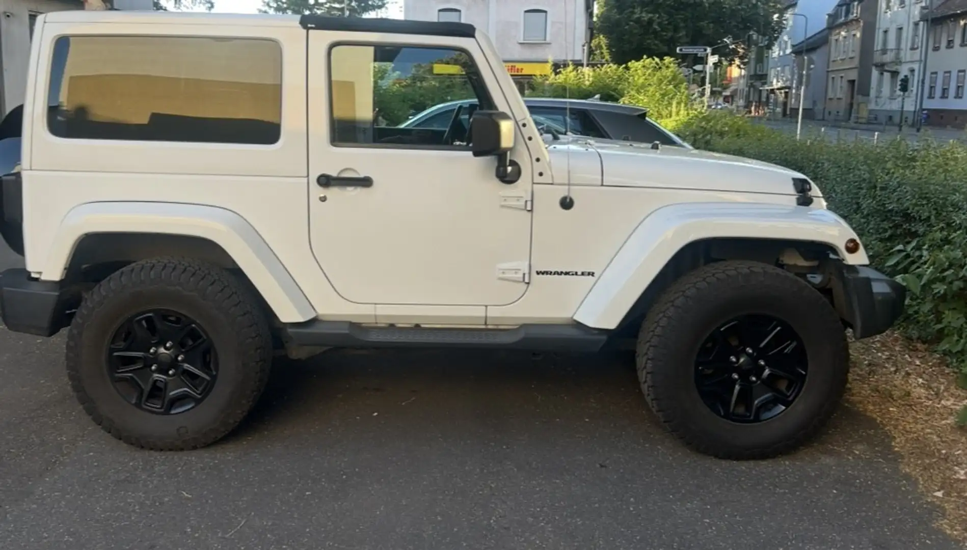 Jeep Wrangler 2.8 CRD DPF Automatik Sahara - 2