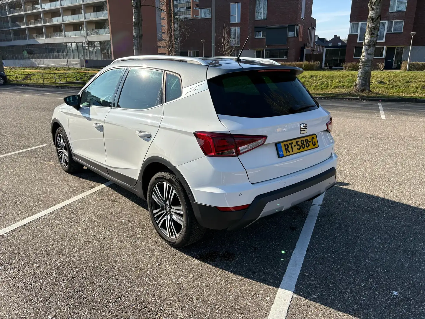SEAT Arona 1.0 TSI Xcel. Launch Alb - 2