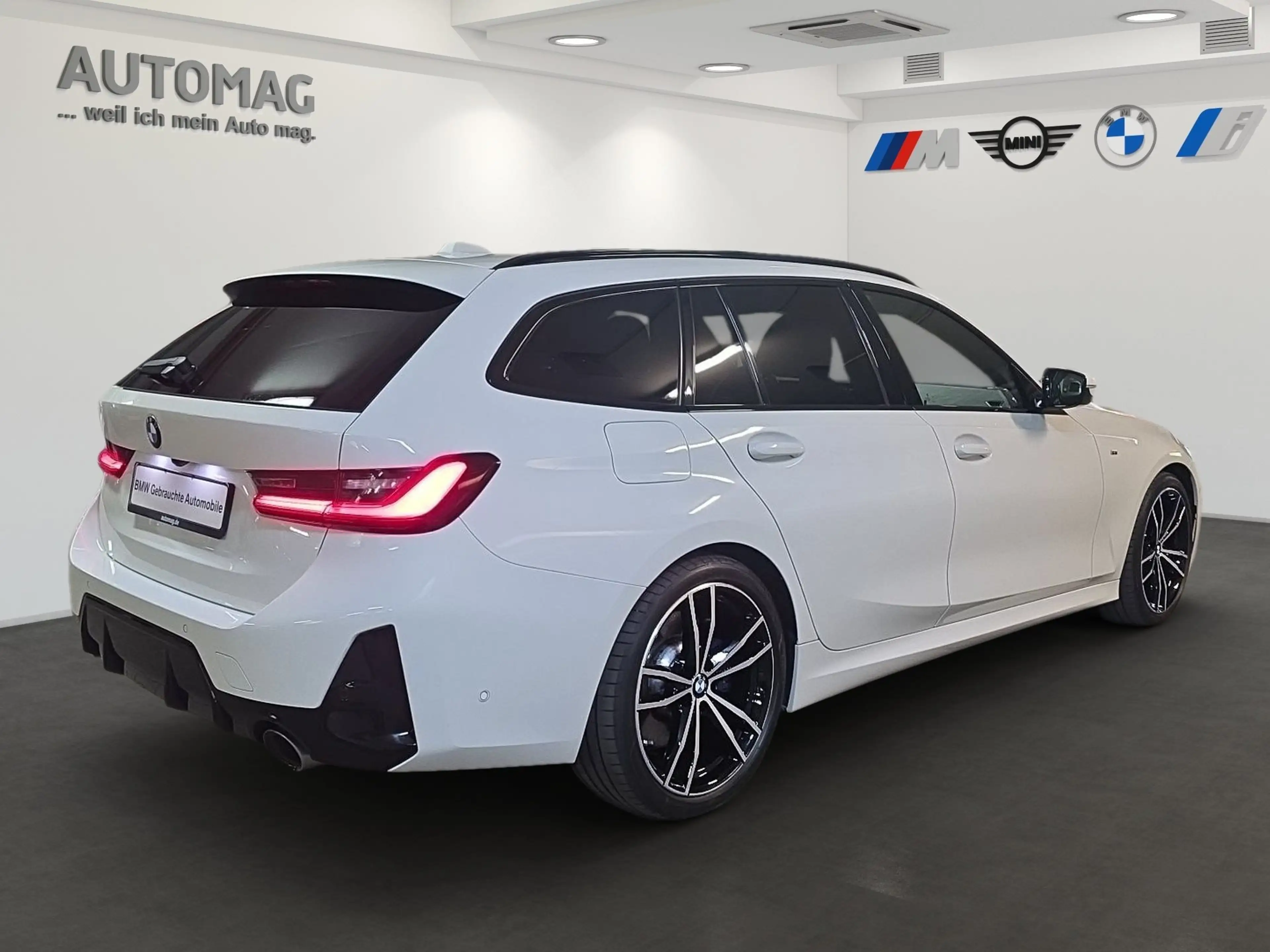 BMW 330 d M-Sport*AHK*Panoramadach*19"*Parkassist — photo 3