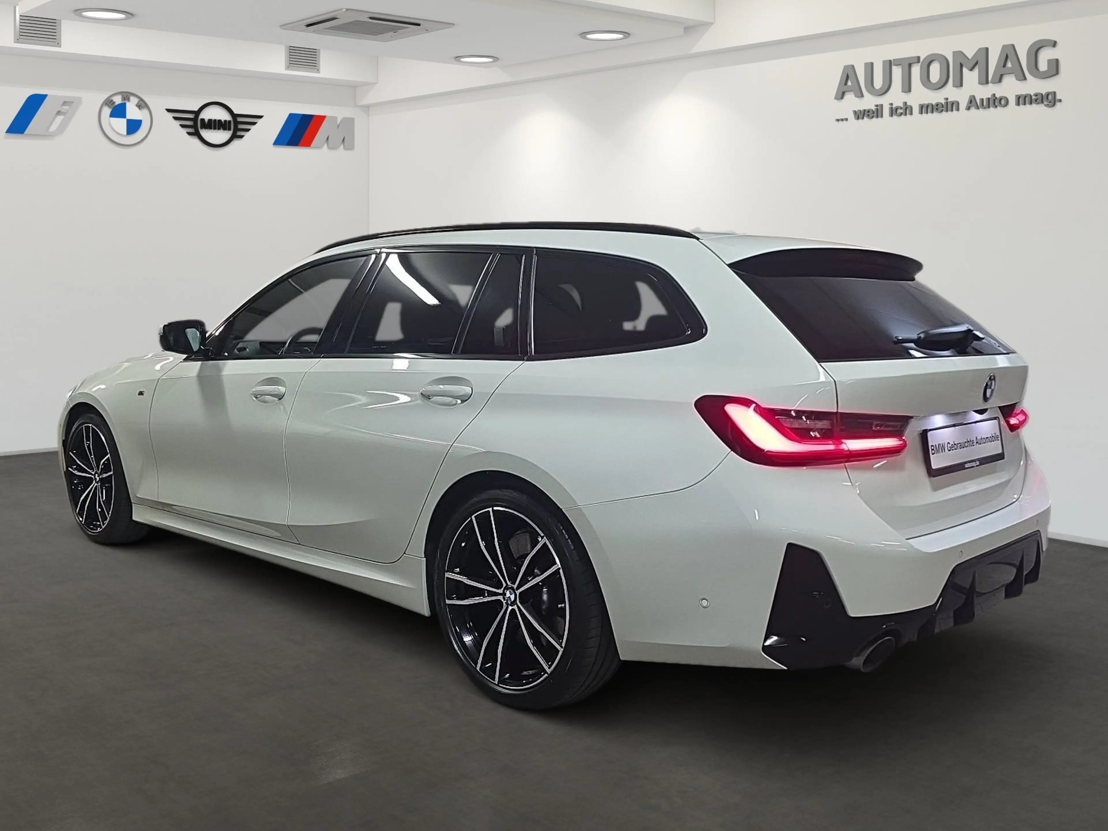 BMW 330 d M-Sport*AHK*Panoramadach*19"*Parkassist — photo 4