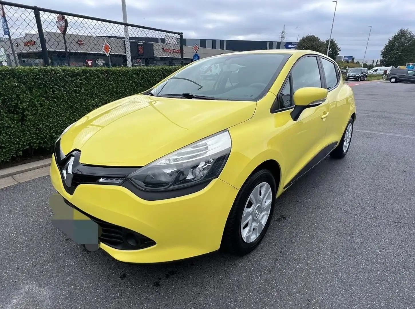 Renault Clio Clio 1.2i Authentique Geel - 1