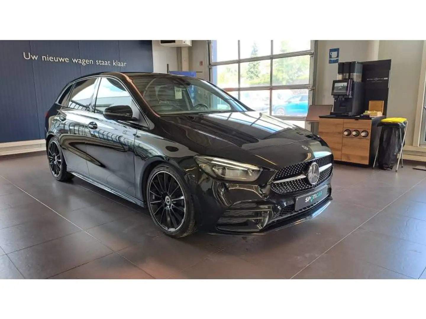 Mercedes-Benz B-Classe 3 B 200 d AMG Line Noir - 1