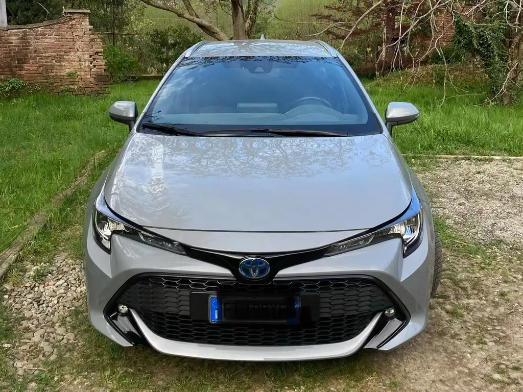 Toyota Corolla 2019 из Европы — купить под ключ