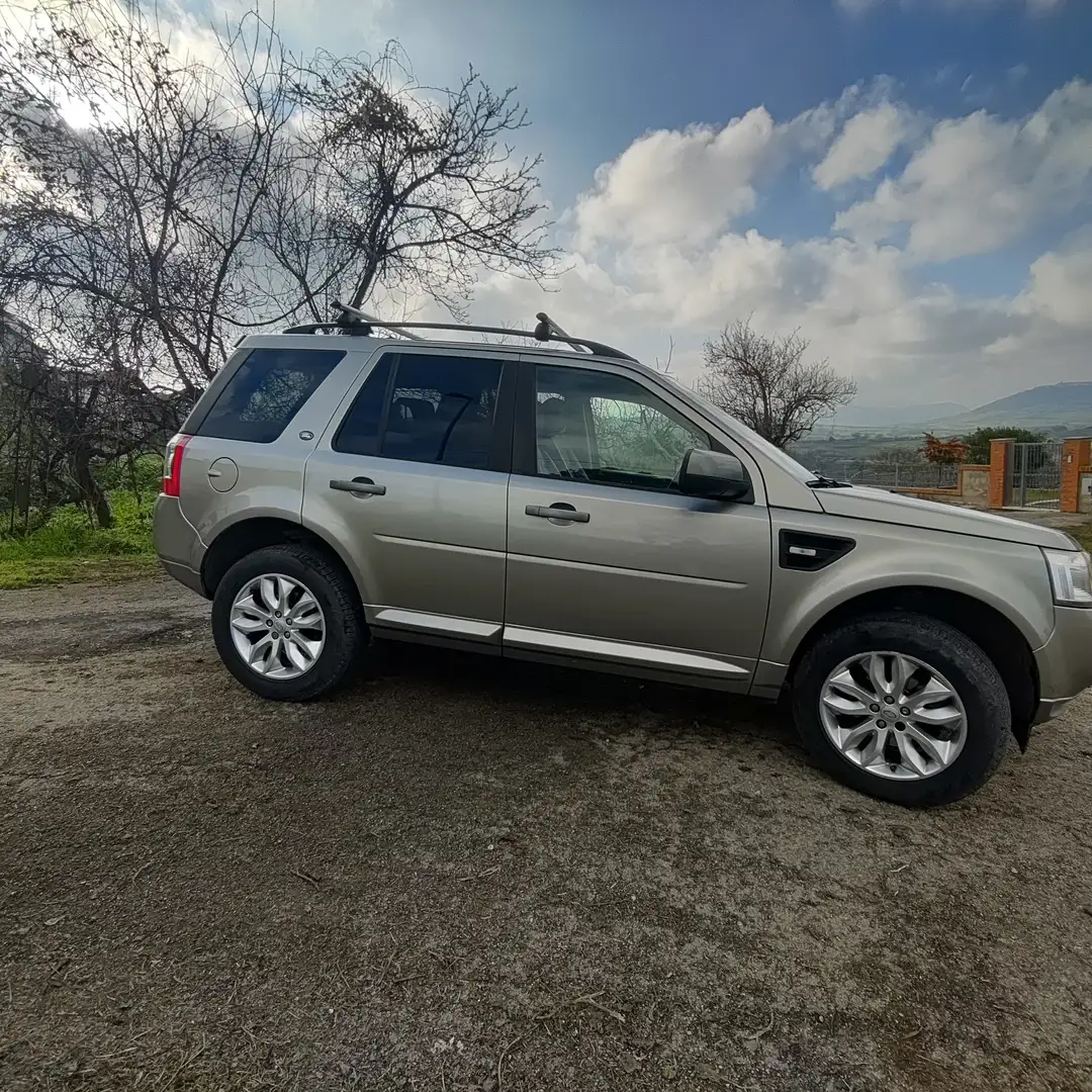 Land Rover Freelander SD4 Aut. HSE - 2