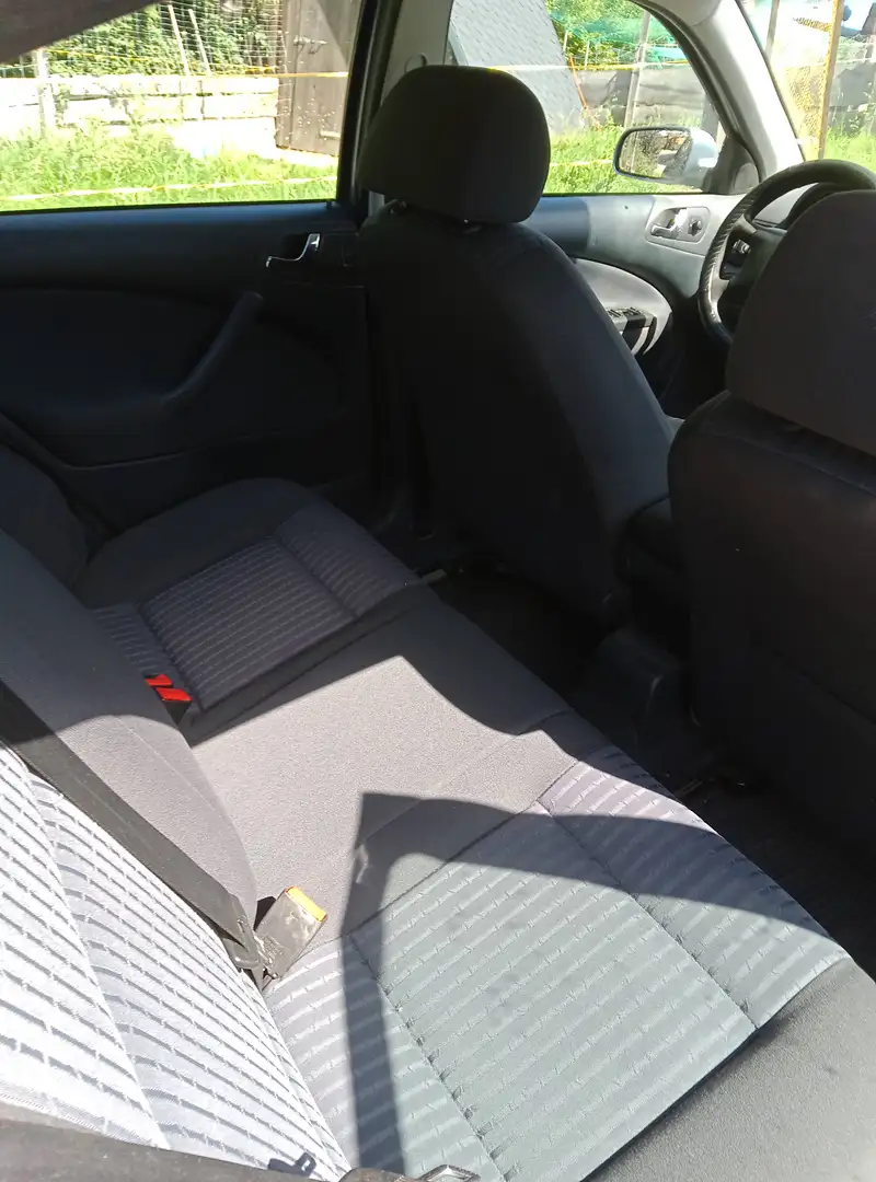 Skoda Octavia Octavia 2.0 Ambiente Blau - 2