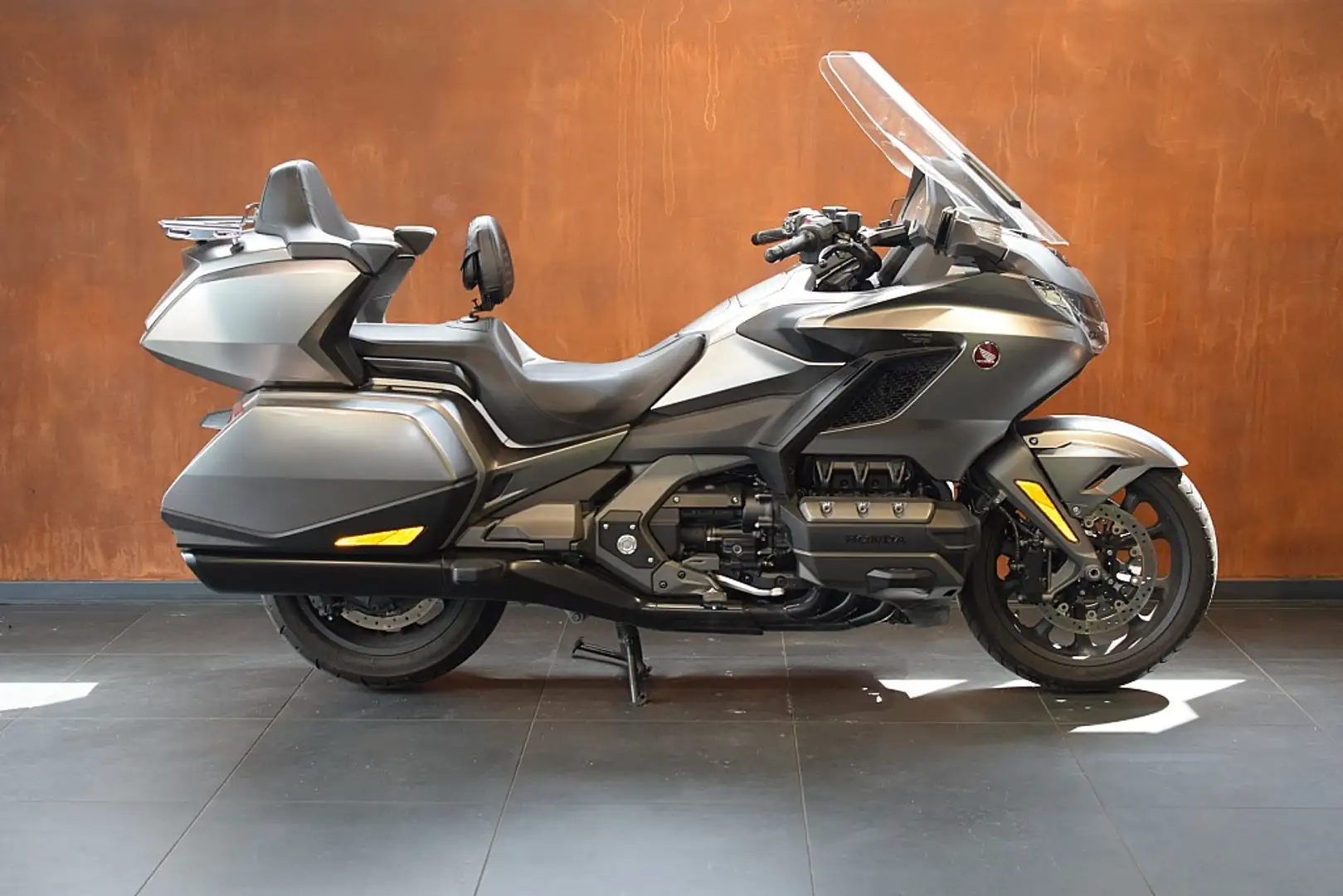Honda Gold Wing GL 1800 B Goldwing - 2