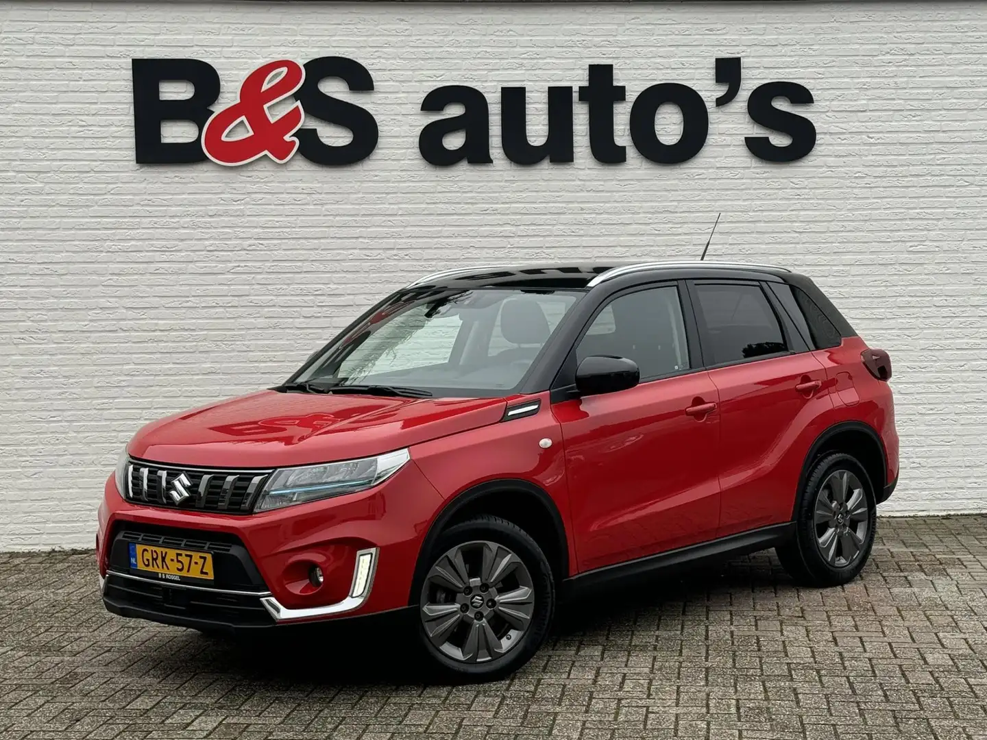 Suzuki Vitara 1.4 Boosterjet Select Smart Hybrid Camera Navigati Rood - 1