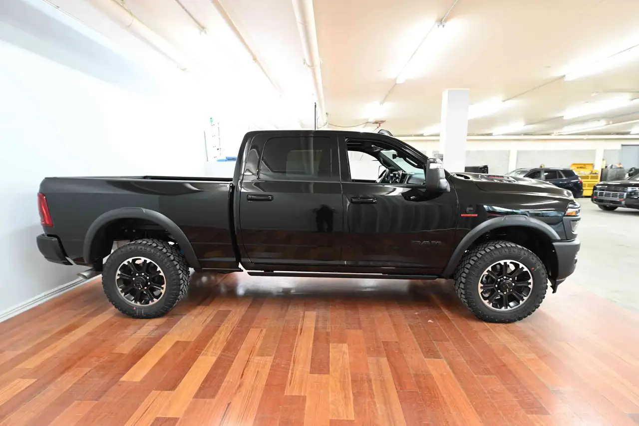 RAM 2500 снимка RAM 2500