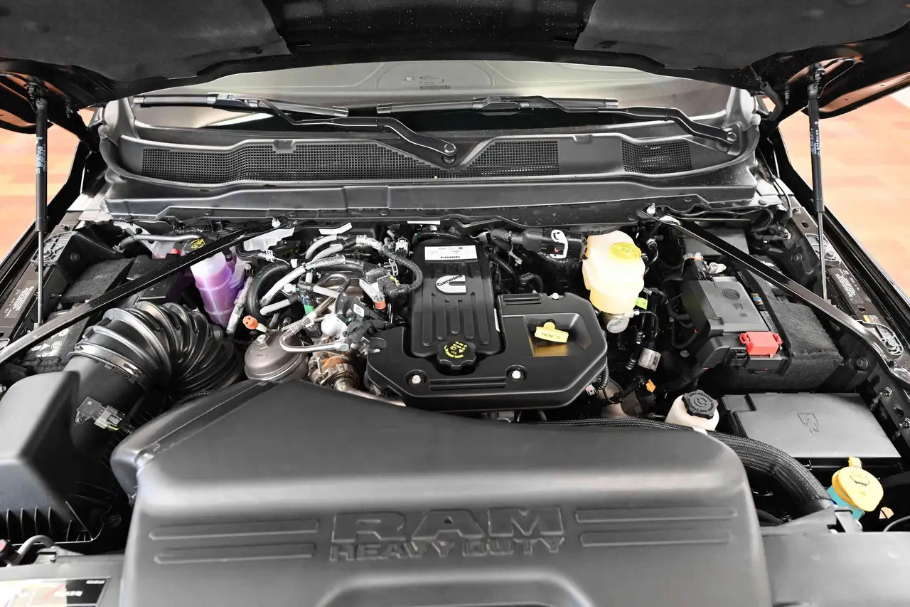 RAM 2500 снимка RAM 2500