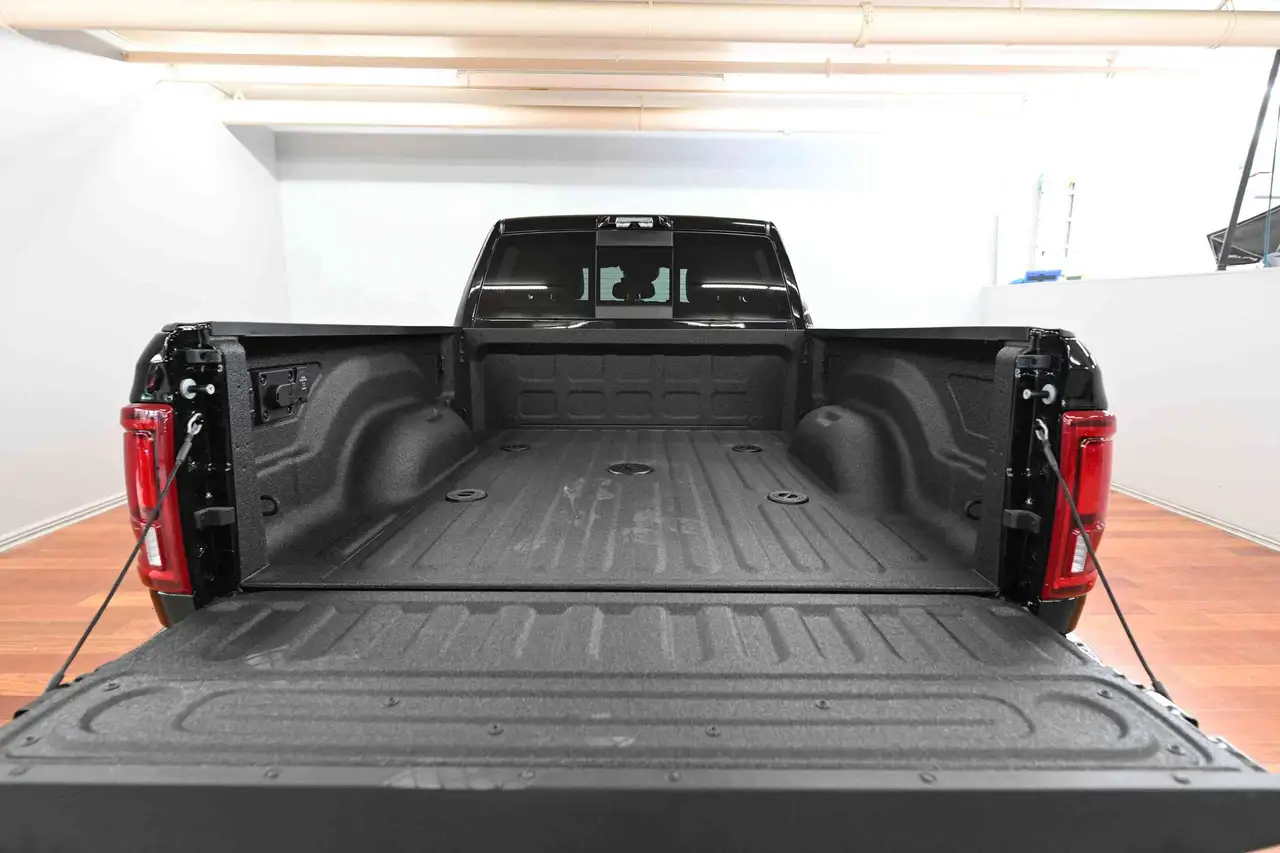 RAM 2500 снимка RAM 2500