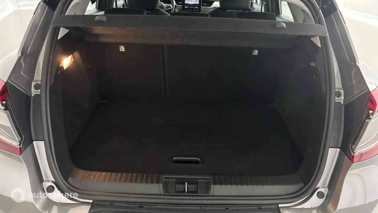 Renault Captur — photo 14