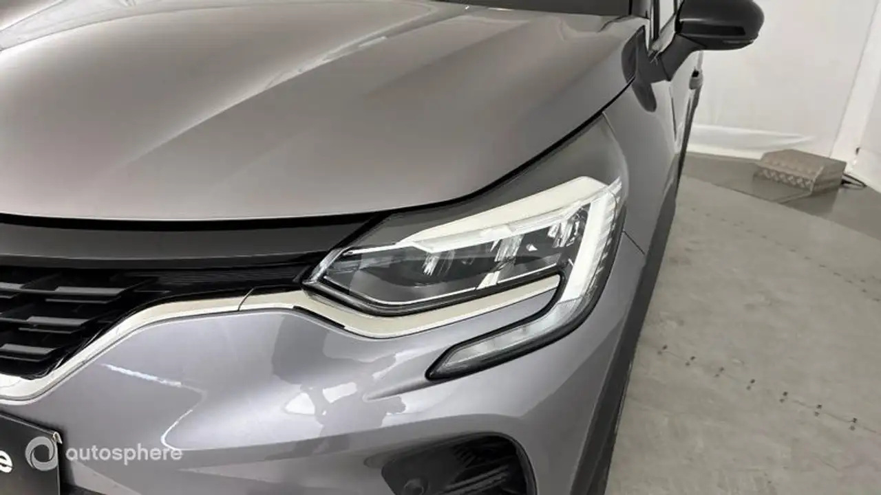 Renault Captur — photo 17