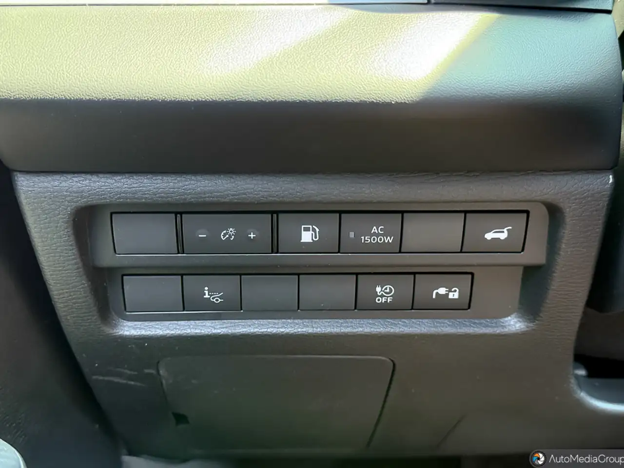 Mitsubishi Outlander снимка Mitsubishi Outlander
