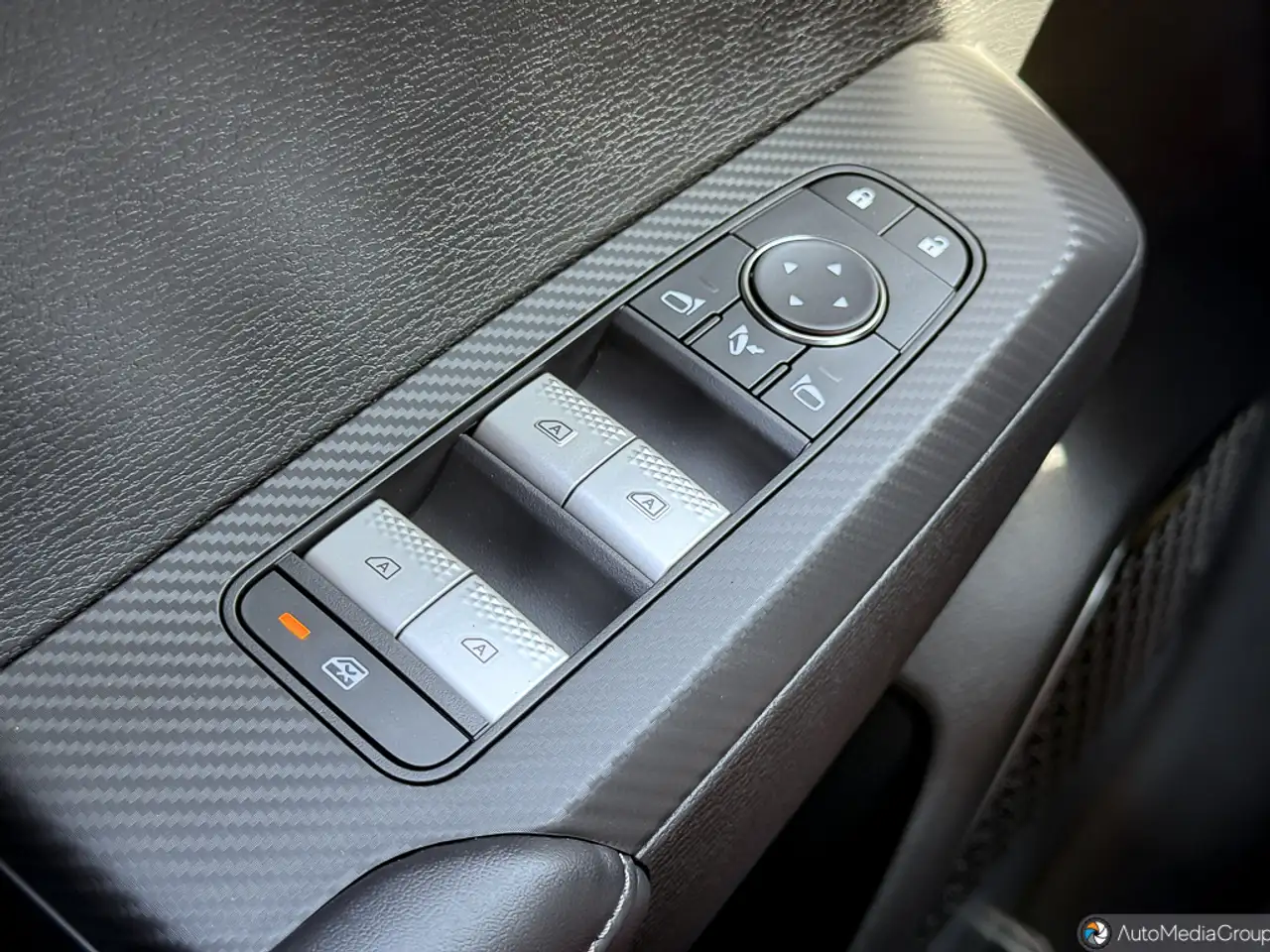 Mitsubishi Outlander снимка Mitsubishi Outlander