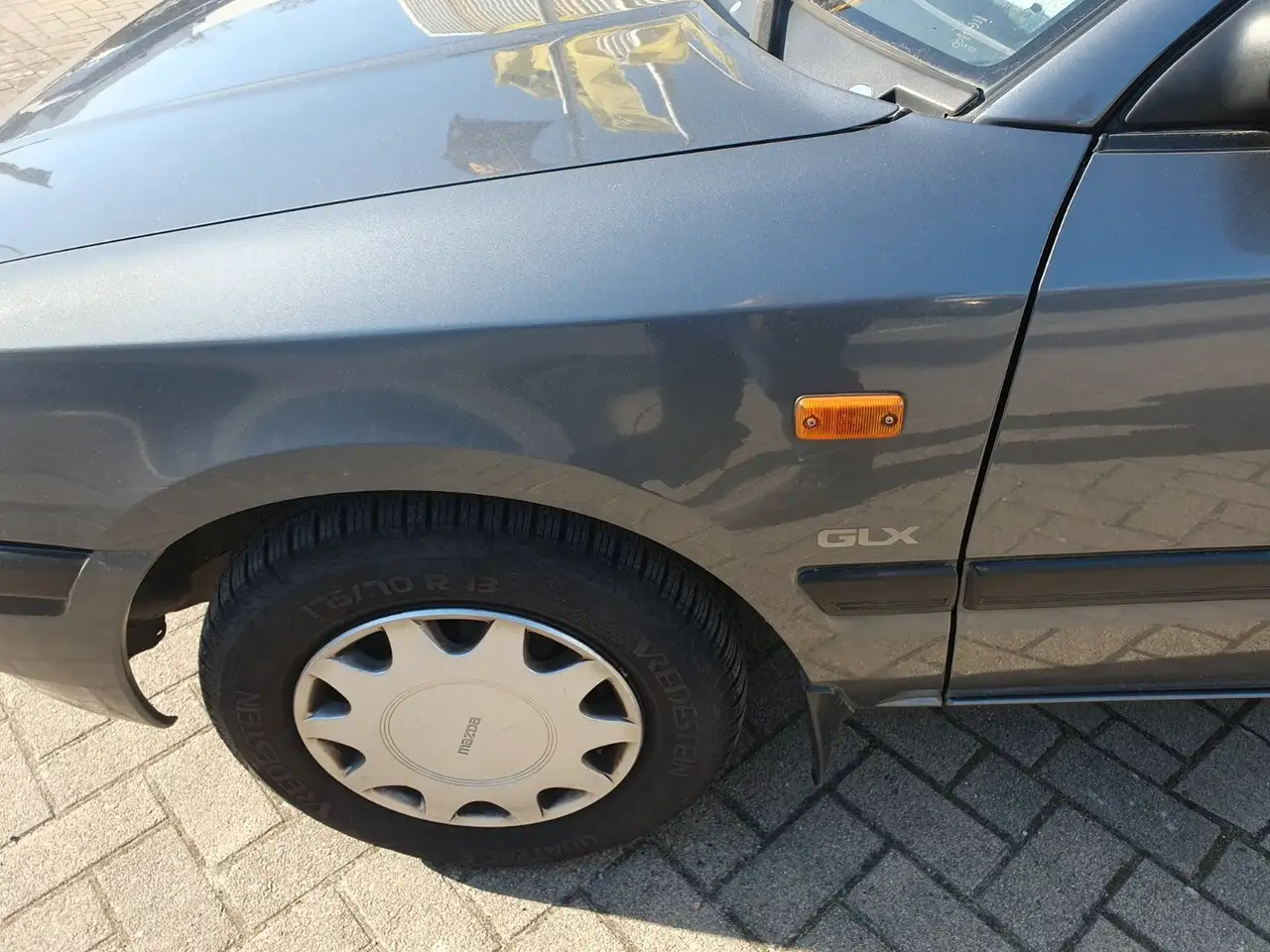 Mazda 323 Stuffenheck, 1 Hand TÜV 1,5 J Oldtimerfähig, foto 12
