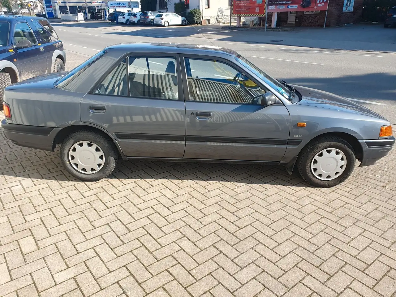 Mazda 323 Stuffenheck, 1 Hand TÜV 1,5 J Oldtimerfähig, foto 9